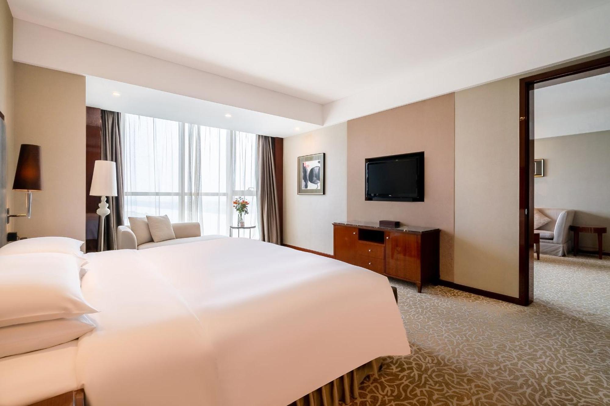 Crowne Plaza Zhenjiang By Ihg Hotel Buitenkant foto