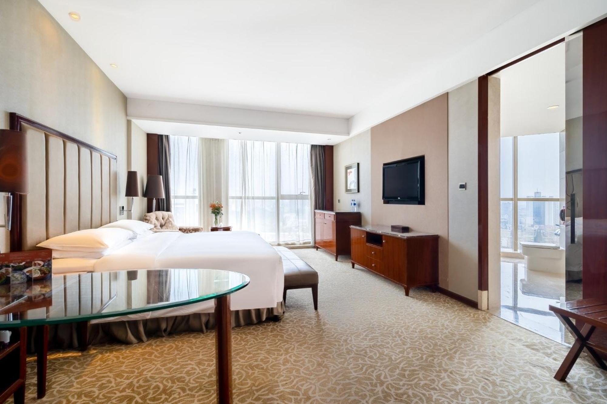 Crowne Plaza Zhenjiang By Ihg Hotel Buitenkant foto