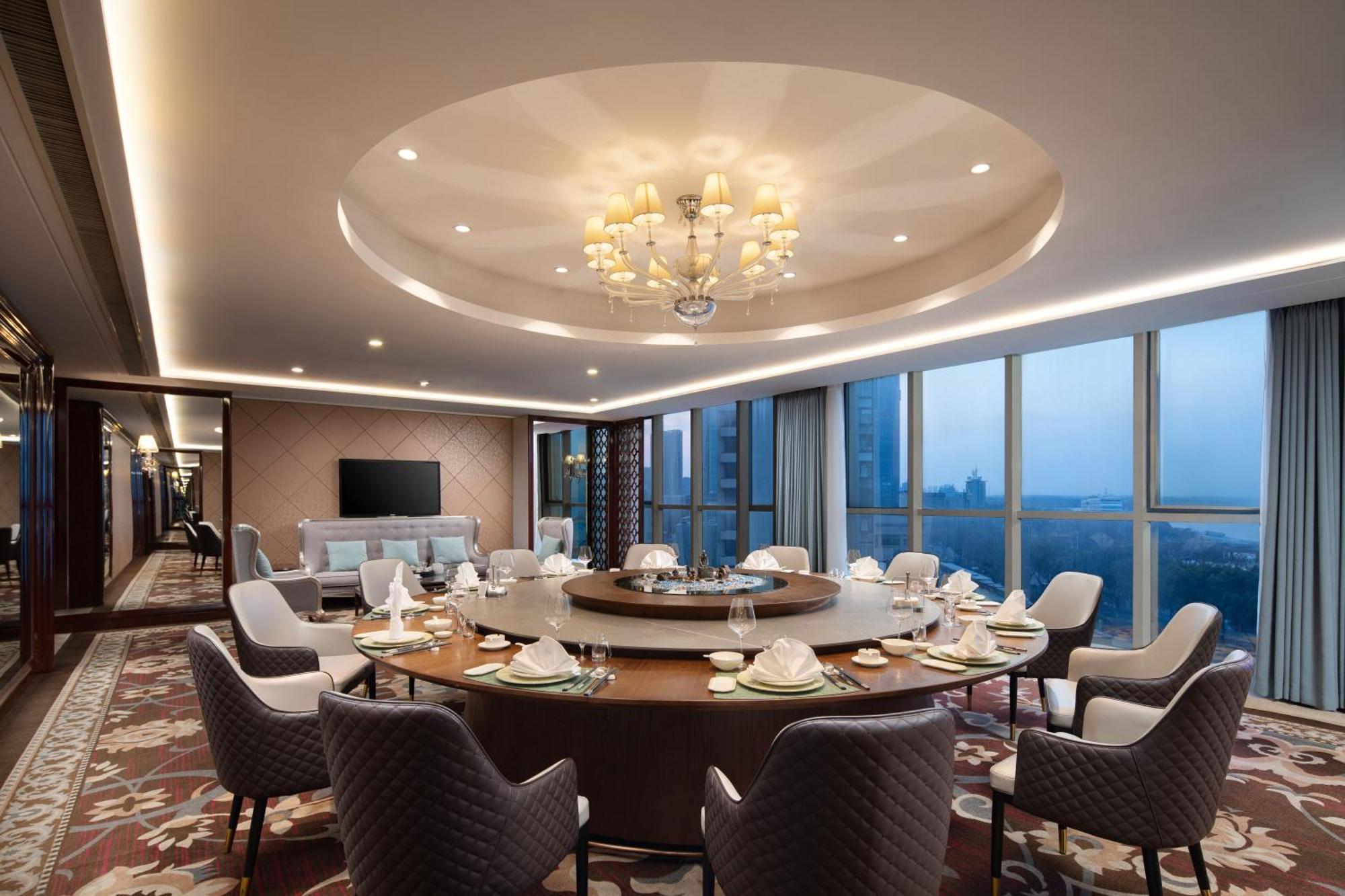 Crowne Plaza Zhenjiang By Ihg Hotel Buitenkant foto
