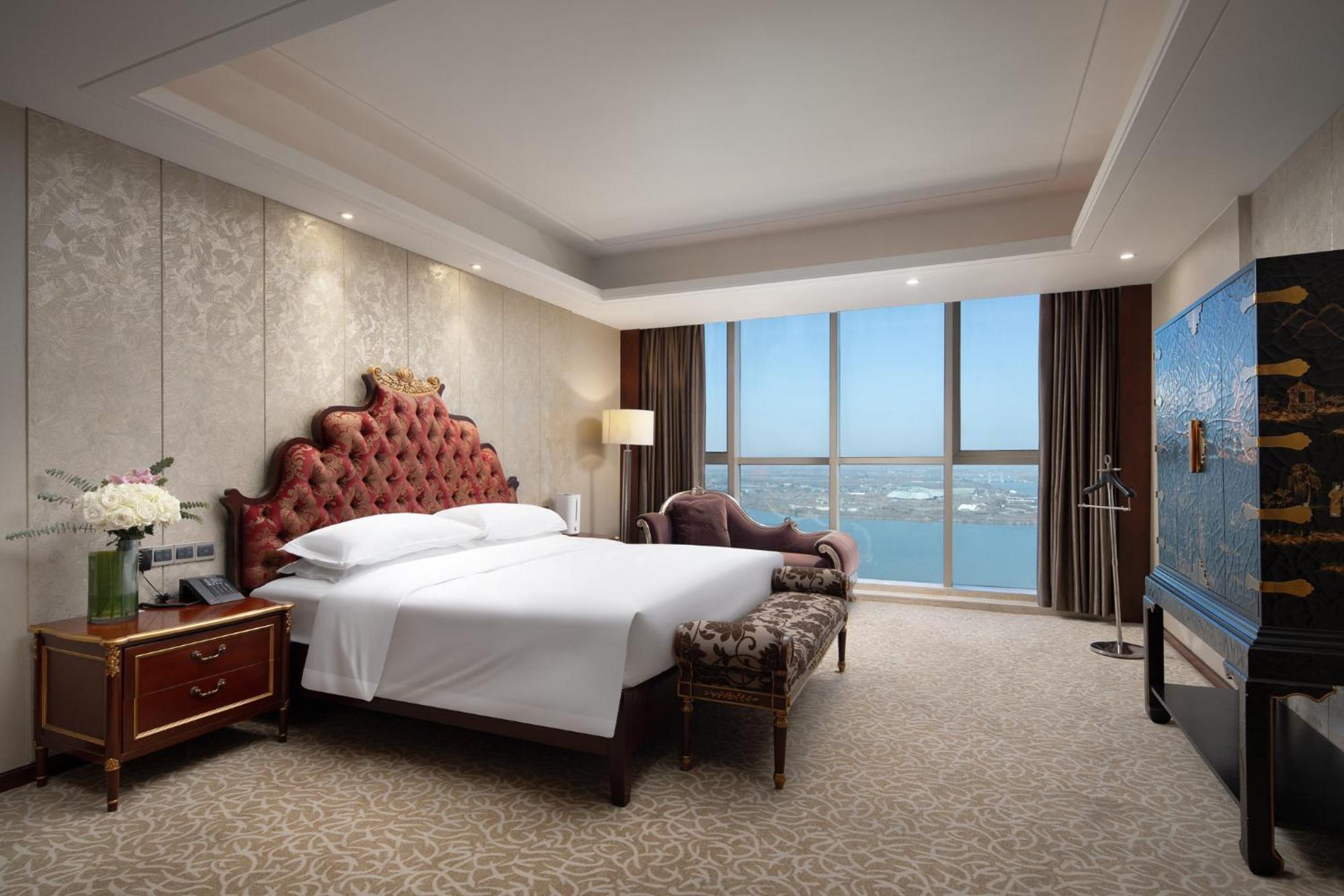 Crowne Plaza Zhenjiang By Ihg Hotel Buitenkant foto