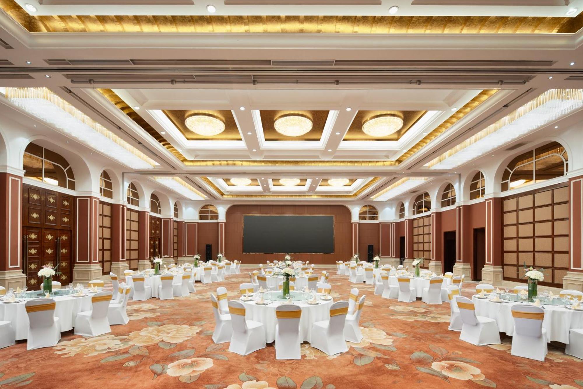 Crowne Plaza Zhenjiang By Ihg Hotel Buitenkant foto