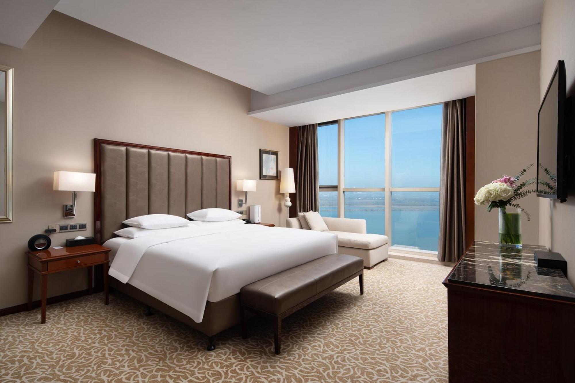 Crowne Plaza Zhenjiang By Ihg Hotel Buitenkant foto